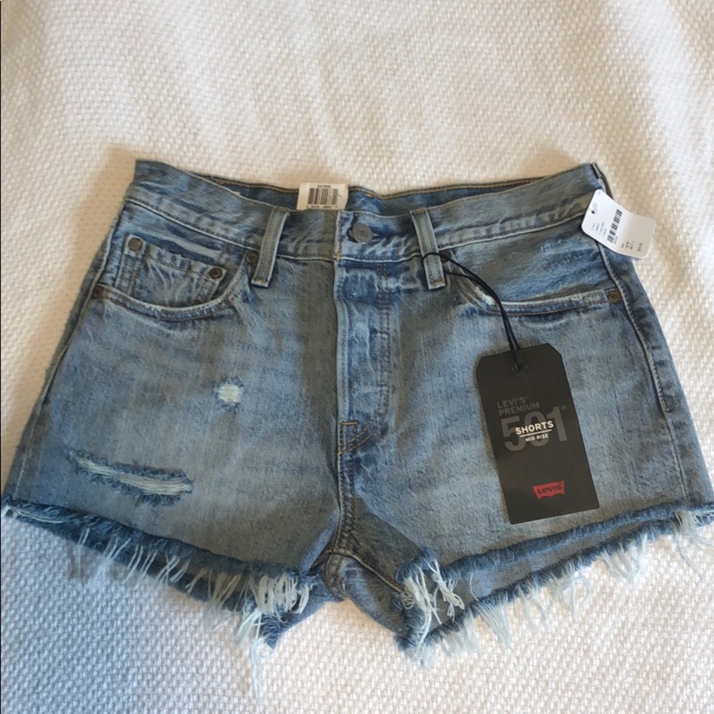Levi’s 501 mid rise jean shorts